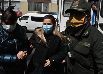 Chequeo médico ratifica que Áñez tiene hipertensión arterial severa y depresión