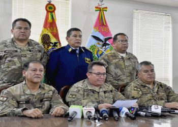 EXMINISTROS: FFAA Y POLICÍA, IDENTIFICAR SIN PREJUZGAR
