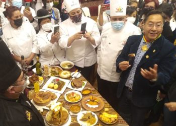 El Presidente anuncia que el 8 de diciembre será declarado Día del Trabajador Gastronómico