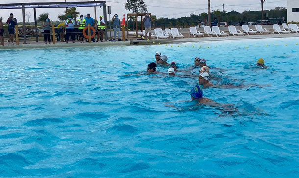Solano y Flores triunfan en el Nacional de aguas abiertas