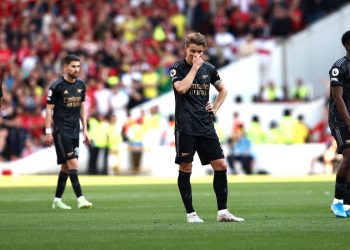 Arsenal pierde, Manchester City campeón de la Premier sin jugar