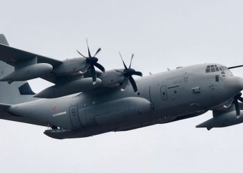 Un avión militar filipino se estrella con 85 personas a bordo