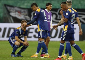 Boca Juniors declara en una comisaría tras graves incidentes en partido contra Mineiro