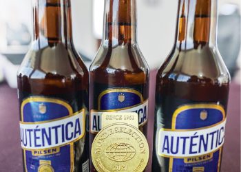 Único oro de Bolivia en Monde Selection 2021 «Cerveza Auténtica»