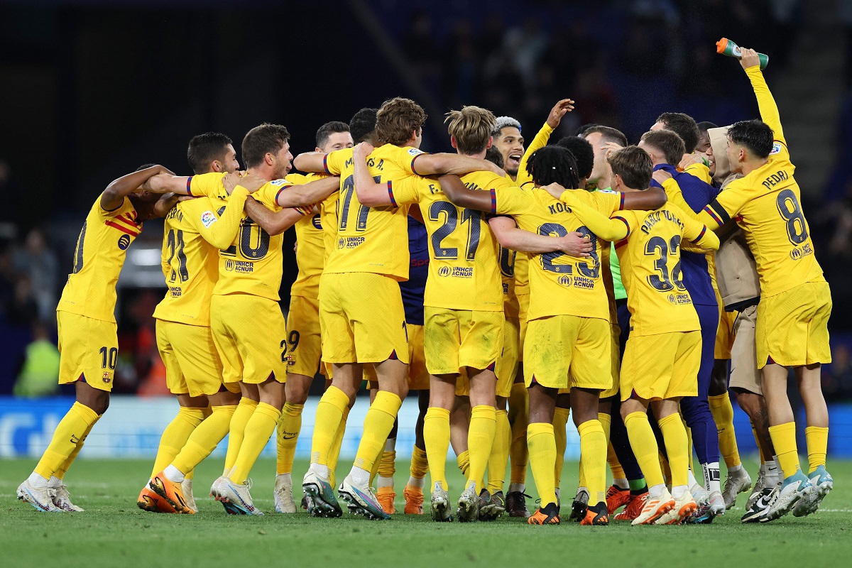 FC Barcelona se proclamó campeón de Liga goleando 4-2 al Espanyol