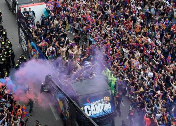 Barcelona se echó a la calle para celebrar la Liga azulgrana