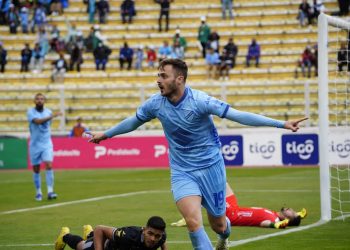 Bolívar golea 3-0 a Vaca Díez, lleva cuatro victorias seguidas y presiona a The Strongest