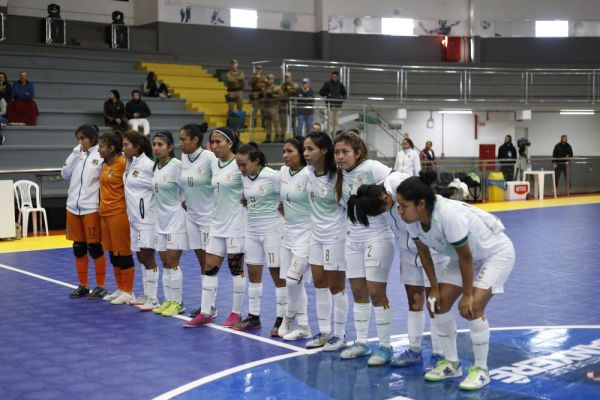 Bolivia es tercera en el Grand Prix de futsal femenino