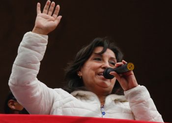 Boluarte señala de asesino a Castillo