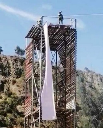 La Policía recupera la cámara que llevaba uno de los cadetes al saltar, la someterá a pericias