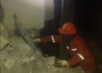 Tres casas son evacuadas en La Paz ante la caída de muros