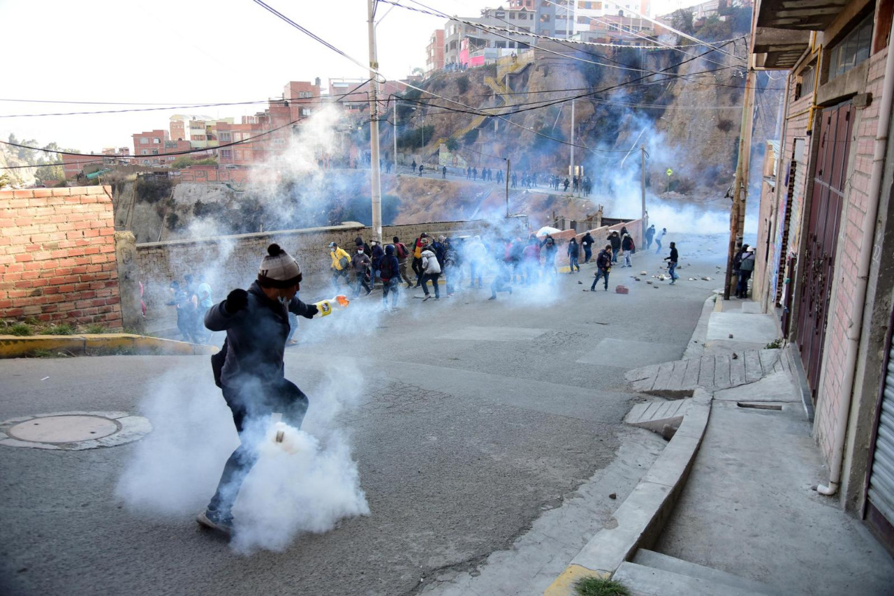 Vecinos de Villa El Carmen denuncian excesos por enfrentamiento entre cocaleros y policías