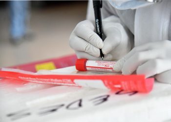 Salud confirma que en Bolivia circulan las variantes brasileña, andina y colombiana del COVID-19