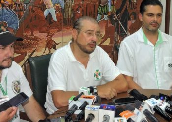 Cívicos de Santa Cruz respaldan el paro de 48 horas convocado por el sector gremial