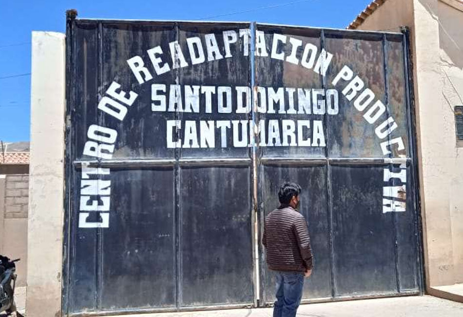 Cuatro reclusos fugan de la cárcel de Cantumarca en Potosí