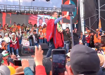 Paz en El Alto: Nunca volveremos a arrodillarnos ante los racistas y discriminadores