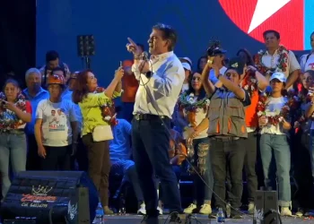 Paz cierra campaña en Tarija y dice que ‘los más chiquititos’ también gobernarán