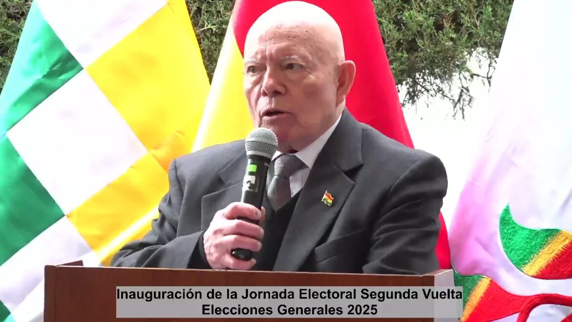 El TSE abre oficialmente la jornada de votación de la segunda vuelta