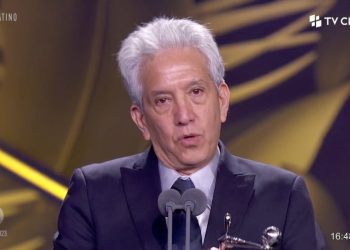 El boliviano Cergio Prudencio gana el premio Platino a la Mejor Música, con ‘Utama’