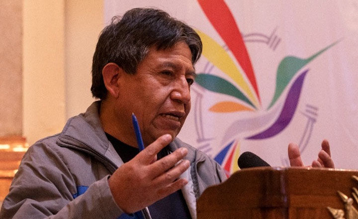 Choquehuanca convoca a los jóvenes a cuidar la democracia del país