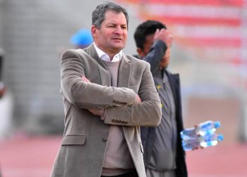 Always Ready, en tres meses, busca su tercer entrenador de la temporada