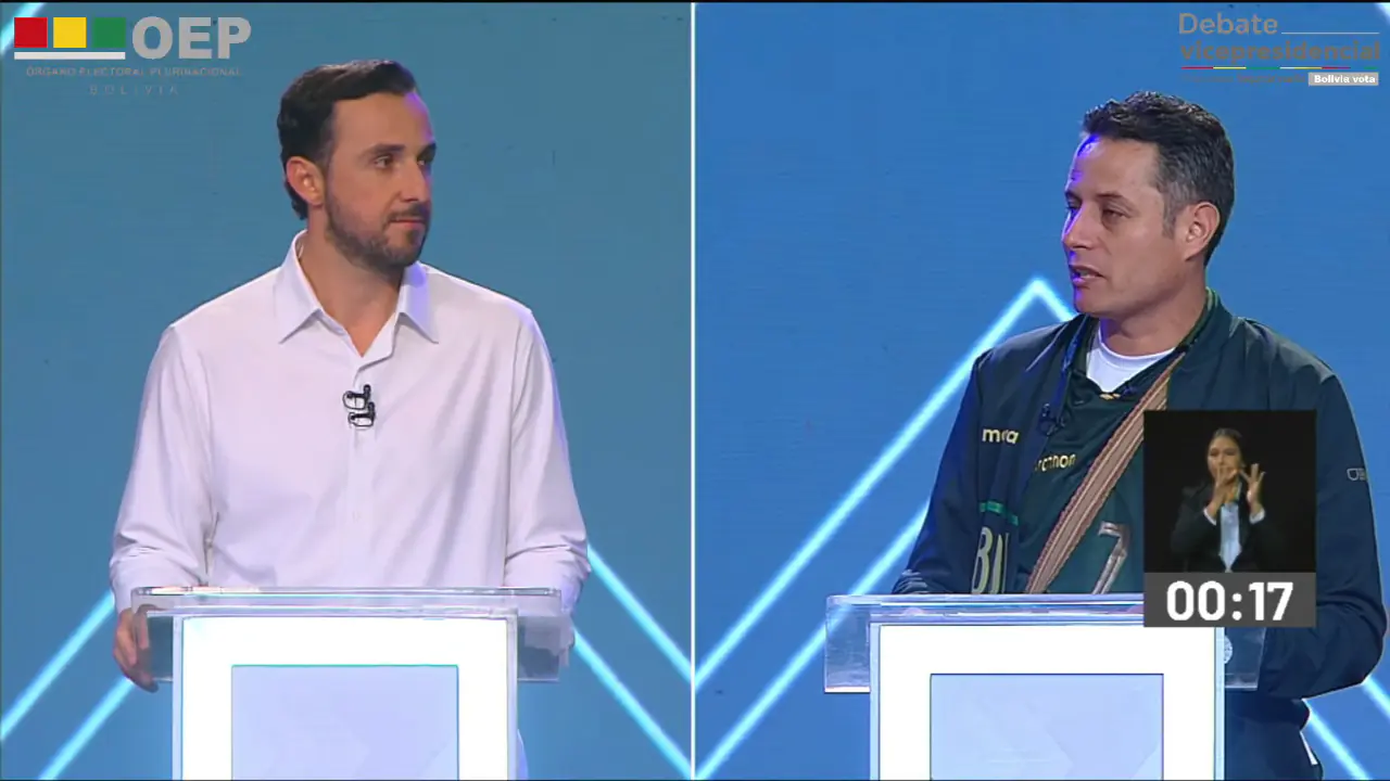 Juan Pablo Velasco (Libre) y Edmand Lara (PDC) en el debate.