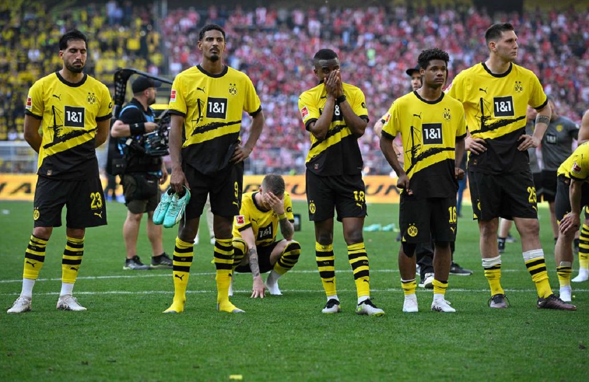 Tras quedarse sin título de Bundesliga, Dortmund cae en Bolsa