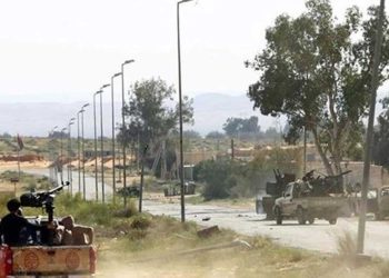 Violentos enfrentamientos entre dos unidades del ejército en Libia