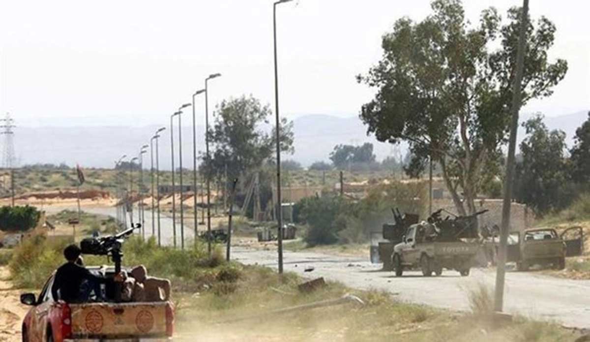 Violentos enfrentamientos entre dos unidades del ejército en Libia