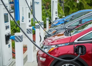 América Latina acelera en IA, pero necesita inversión
