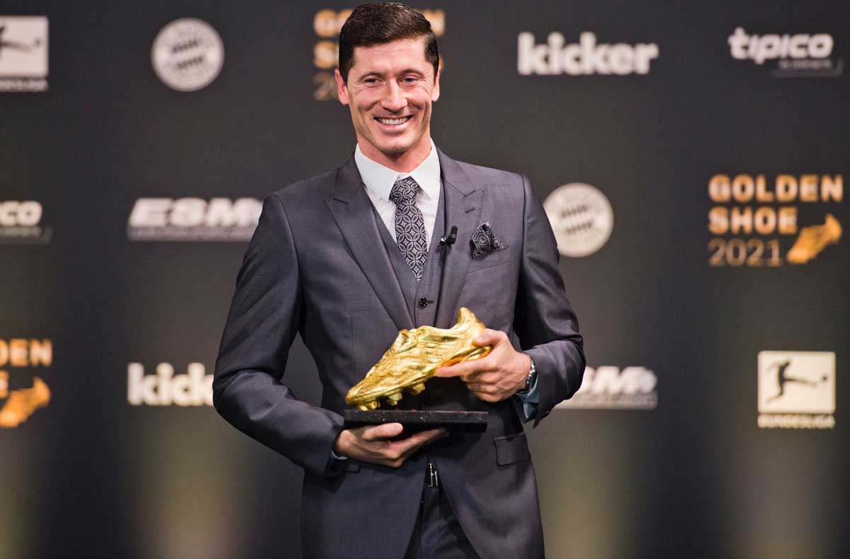 Robert Lewandowski recibe la Bota de Oro 2020-2021