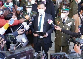 El Ministro de Gobierno pide que se deje de hacer ‘política’ con la salud mental de Áñez