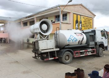 El Alto busca reducir resfríos en estudiantes con vacunación y atención médica. Foto: GAMEA