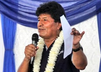 Morales cree que solo los ‘racistas’ postularon a Áñez a un premio en Europa