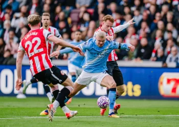 Haaland conquista Brentford en la Premier League