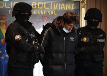 El ministro Del Castillo presenta al feminicida de Milenka