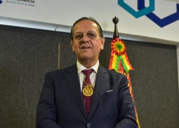 La Cámara de Comercio otorga su máximo reconocimiento al empresario Carlos Gill