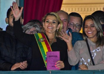 Ante anuncio de investigación, Carolina Ribera denuncia ‘persecución’ del MAS