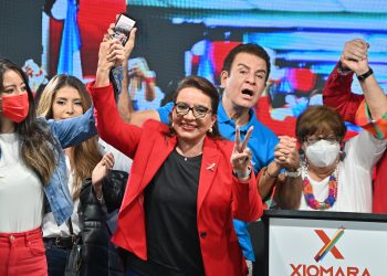 Izquierdista Xiomara Castro lidera conteo de votos en presidenciales de Honduras