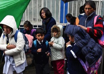 Educación afirma que aún ‘no corresponde’ ampliar el horario de invierno