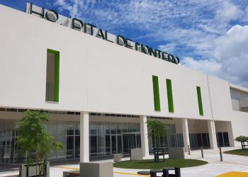 Hospital de Montero recibe primera transferencia del Gobierno y el Gastro de La Paz se abrirá en septiembre