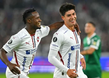 Con doblete de Villamil, Liga DU golea 3-0 a Palmeiras