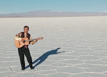 El compositor Filemón Quispe estrena su disco ‘Lagunas y Salares de Auténticos Colores’