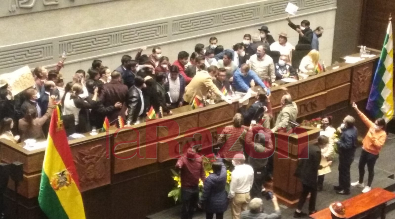 Por incidentes y conflicto en la oposición, suspenden elección de directiva camaral en Diputados