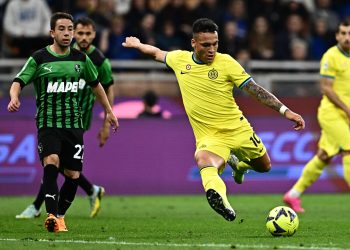 Inter cumple ante Sassuolo antes de la vuelta de semis de Champions