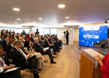 Bolivia se suma a plataforma andina que digitaliza el comercio exterior