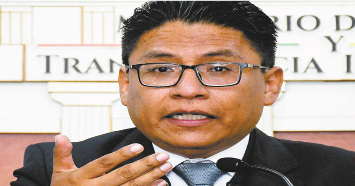 El ministro de Justicia, Iván Lima, en la televisora Bolivia Tv.
