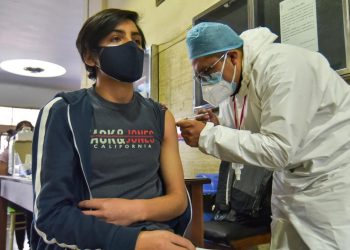 Jóvenes impulsan el camino hacia la inmunidad colectiva