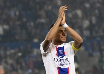 Mbappé se corona en un PSG campeón pero sin evitar la frustración europea