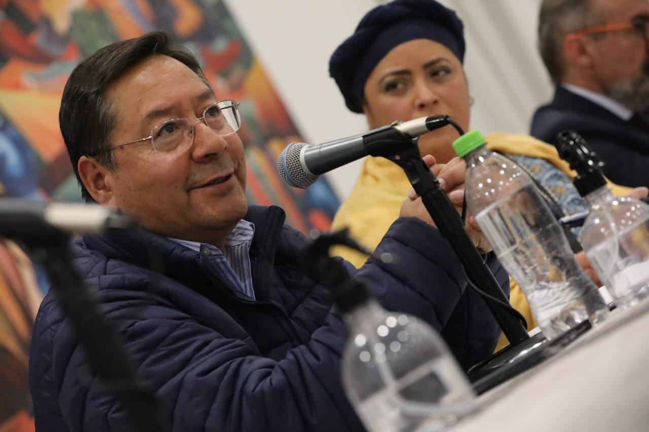 Fassil: Arce sostiene que es un caso aislado y que la banca está saludable